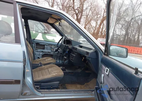 1986 Chevrolet Nova z USA, uszkodzony, nr VIN 1Y1SK1946GZ148525